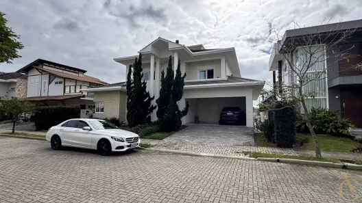 Casa com 4 Quartos à venda, 328m² no Rio Tavares, Florianópolis