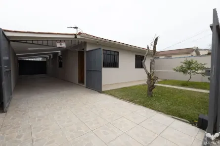 Casa com 4 Quartos para alugar, 235m² no Butiatuvinha, Curitiba