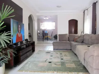 Sobrado com 5 Quartos à venda, 240m² no Vila Bruna, São Paulo