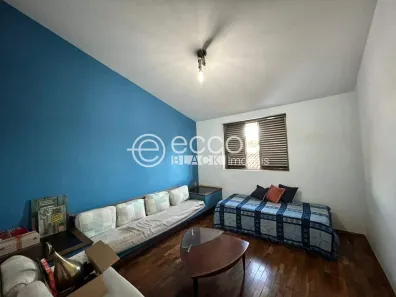 Casa com 5 Quartos à venda, 297m² no Lídice, Uberlândia