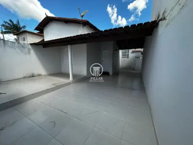 Casa com 2 Quartos para alugar, 200m² no Sagrada Família, Montes Claros