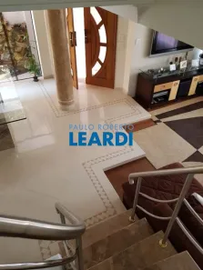 Sobrado com 3 Quartos para alugar, 208m² no Jardim, Santo André