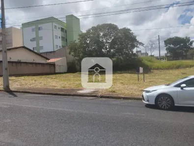 Lote/Terreno à venda, 257m² no Bosque dos Buritis, Uberlândia