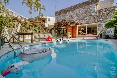 Casa com 4 Quartos à venda, 378m² no Vila Madalena, São Paulo