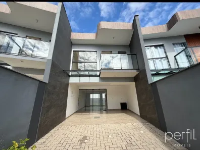 Sobrado com 3 Quartos à venda, 135m² no Costa e Silva, Joinville
