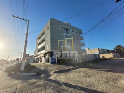 Apartamento com 2 Quartos para alugar, 85m² no Village Rio das Ostras, Rio das Ostras