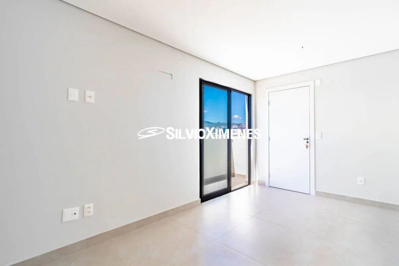 Apartamento com 2 quartos — Sagrada Família, Belo Horizonte