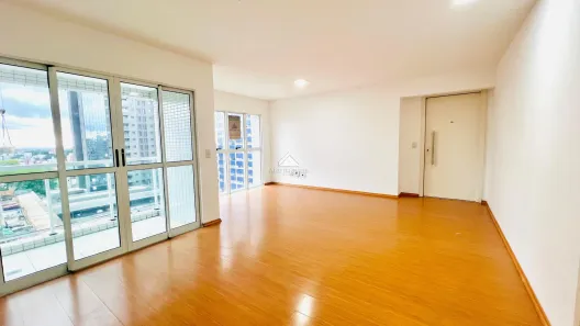 Apartamento com 3 Quartos para alugar, 102m² no Vila Izabel, Curitiba