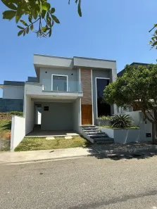 Sobrado com 3 Quartos à venda, 167m² no Cabiúnas, Macaé