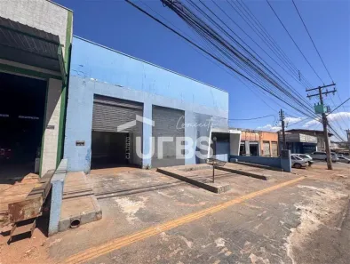 Galpão/Depósito/Armazém à venda, 490m² no Santa Genoveva, Goiânia