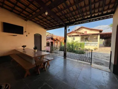 Casa com 5 Quartos à venda, 190m² no Arvoredo, Contagem
