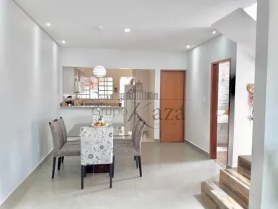 Sobrado com 3 Quartos à venda, 215m² no Borda da Mata, Caçapava