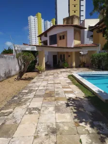 Casa com 4 Quartos à venda, 176m² no Capim Macio, Natal