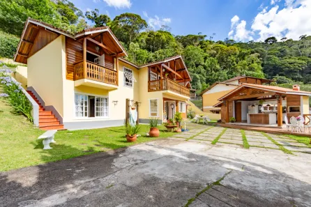 Casa de Condomínio com 5 Quartos à venda, 205m² no Carlos Guinle, Teresópolis