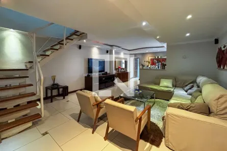 Casa com 3 Quartos à venda, 230m² no Jardim Rosa Maria, São Paulo