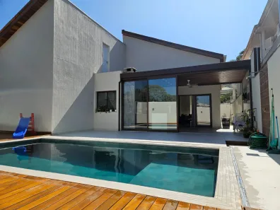 Casa com 4 Quartos à venda, 240m² no Parque dos Príncipes, São Paulo