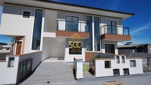 Sobrado com 2 Quartos à venda, 83m² no Centro, Palhoça