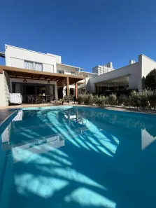 Casa com 3 Quartos à venda, 300m² no Centro, Criciúma