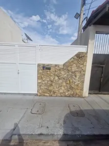 Imóvel Comercial com 5 Quartos para alugar, 200m² no Imbetiba, Macaé