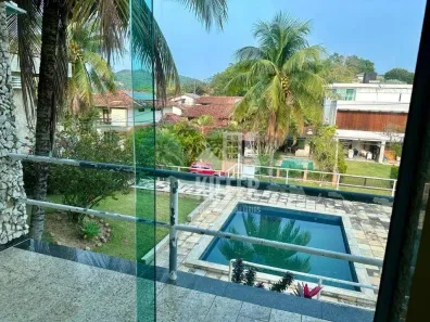 Casa de Condomínio com 4 Quartos à venda, 464m² no Piratininga, Niterói