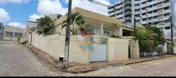 Casa com 6 Quartos à venda, 148m² no Barro Vermelho, Natal