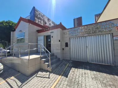 Prédio Comercial com 9 Quartos para alugar, 335m² no Fátima, Fortaleza