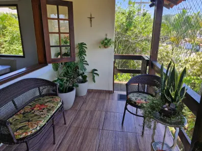 Casa com 5 Quartos à venda, 450m² no Piratininga, Niterói