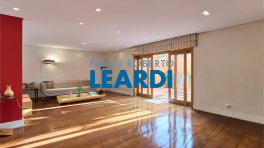 Casa de Condomínio com 4 Quartos à venda, 291m² no Jardim Prudência, São Paulo