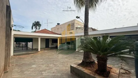 Casa com 3 Quartos à venda, 273m² no São João, Araçatuba