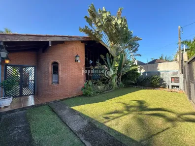 Casa com 3 Quartos à venda, 280m² no Balneário Praia do Pernambuco, Guarujá
