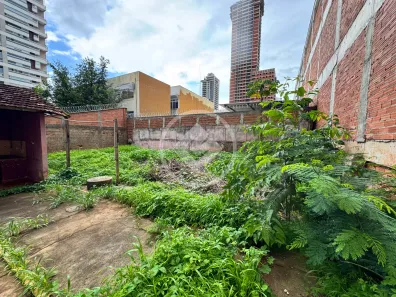 Casa com 3 Quartos à venda, 750m² no Setor Bueno, Goiânia