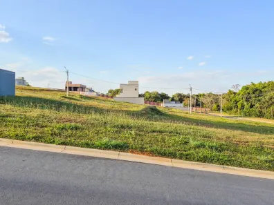 Lote/Terreno à venda, 257m² no Jardins Versalhes, Aparecida de Goiânia