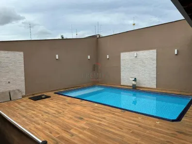 Casa com 3 Quartos para venda ou aluguel, 284m² no Jardim Shangri-la A, Londrina