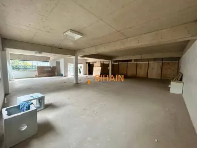 Ponto Comercial para alugar, 400m² no Estoril, Belo Horizonte