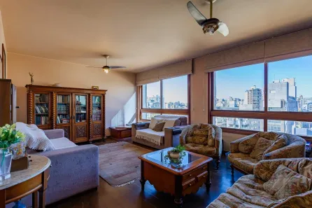 Apartamento com 3 Quartos à venda, 157m² no Moinhos de Vento, Porto Alegre