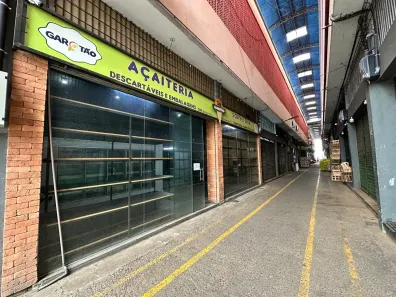 Ponto Comercial para alugar, 90m² no Benfica, Rio de Janeiro