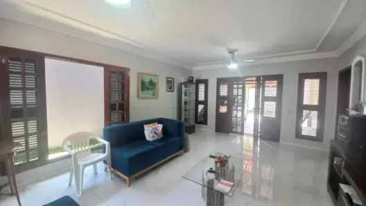 Casa com 3 Quartos à venda, 120m² no Parque Pinheiros, Taboão da Serra