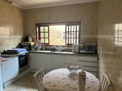 Sobrado com 4 Quartos à venda, 193m² no Jardim Campo Belo, Limeira