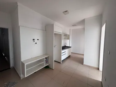 Kitnet com 2 Quartos para alugar, 35m² no Vila Morangueira, Maringá