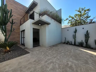 Casa com 3 Quartos para alugar, 290m² no Vila Santo Antônio, Rio Claro