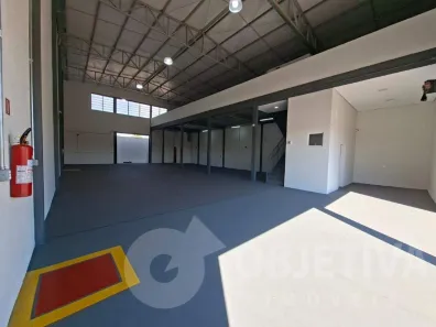 Galpão/Depósito/Armazém para alugar, 415m² no Novo Mundo, Uberlândia
