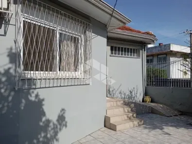 Casa com 3 Quartos à venda, 90m² no Medianeira, Porto Alegre