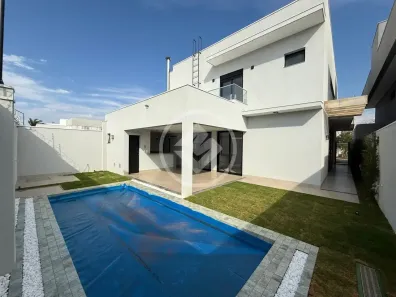Casa de Condomínio com 3 Quartos à venda, 270m² no Shopping Park, Uberlândia