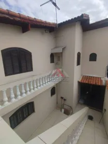 Sobrado com 4 Quartos à venda, 215m² no Vila Urupês, Suzano