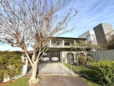 Sobrado com 3 Quartos à venda, 272m² no Vista Alegre, Curitiba