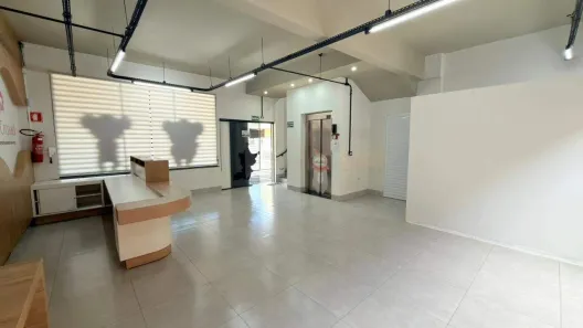 Prédio Comercial para alugar, 400m² no Centro, Uberlândia