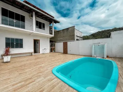 Casa com 4 Quartos à venda, 200m² no Cedrinho, Brusque