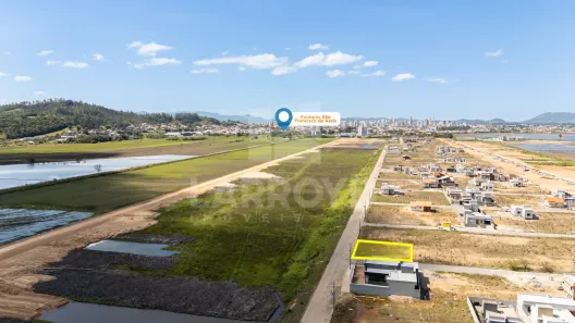 Lote/Terreno à venda, 406m² no Monte Castelo, Tubarão