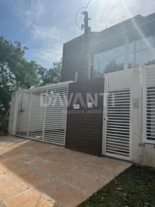 Sobrado com 3 Quartos à venda, 256m² no Parque das Universidades, Campinas