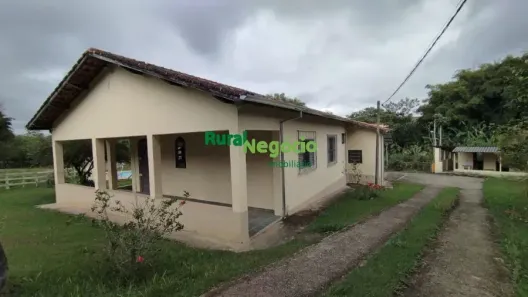 Fazenda/Sítio com 4 Quartos à venda, 5000m² no Centro, Lorena